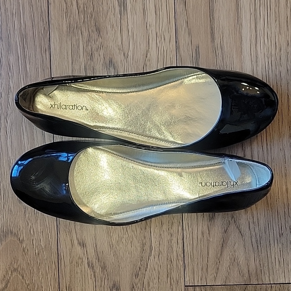 NWOT Xhilaration Black Patent Ballet Flats - Size 7